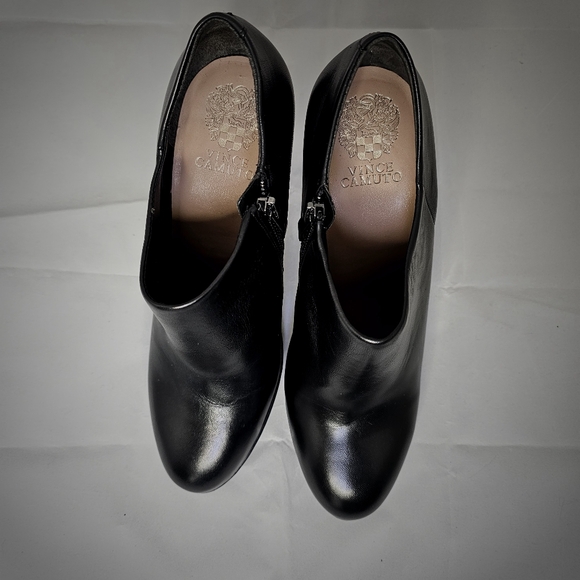 Vince Camuto Elvin Black Platform Booties - Picture 8 of 10